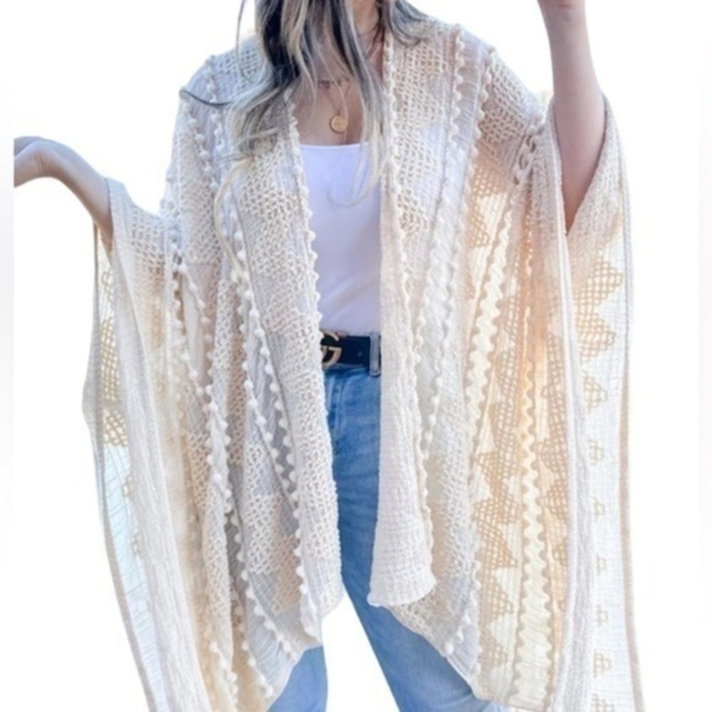 Women’s Ivory Textured Soft Kimono Cardigan One Size NWT